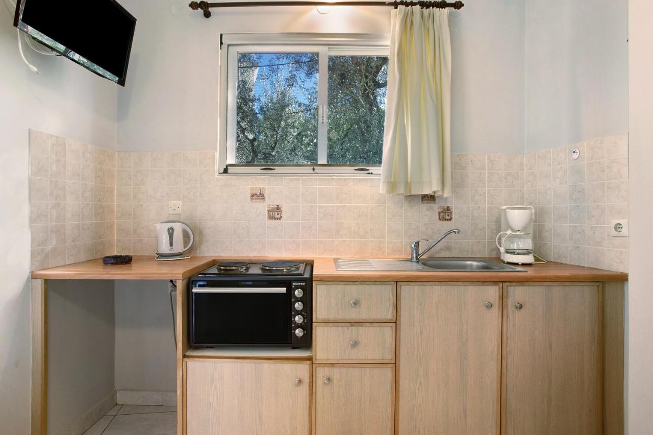 Dolphin Apartment 8 Keri Extérieur photo